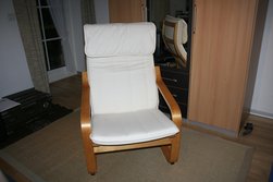 Zusammengebauter IKEA Poäng